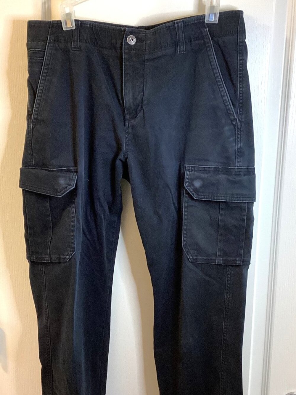 Denver Hayes Men's Black Cargo Utility Pants Straight Leg Size 32 x 32 Hiking - Picture 2 of 8
